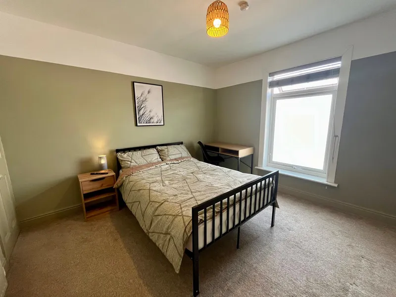 Sausthorpe St // 3 Bed // JUNE 2026 - Image 2